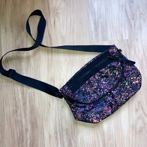 Lululemon purse